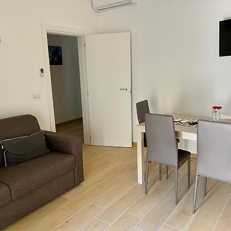 Appartamenti Villa Miramare Rimini Eksteriør bilde