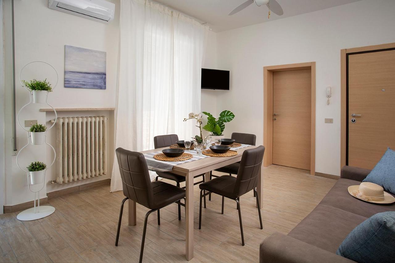 Appartamenti Villa Miramare Rimini Eksteriør bilde