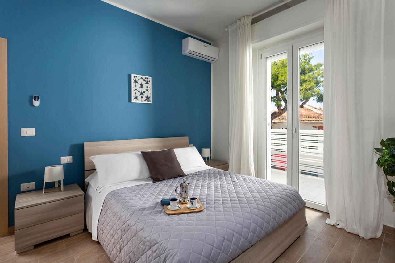 Appartamenti Villa Miramare Rimini Eksteriør bilde
