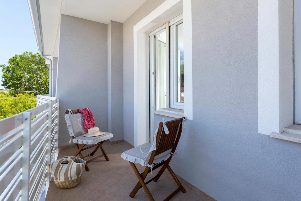 Appartamenti Villa Miramare Rimini Eksteriør bilde