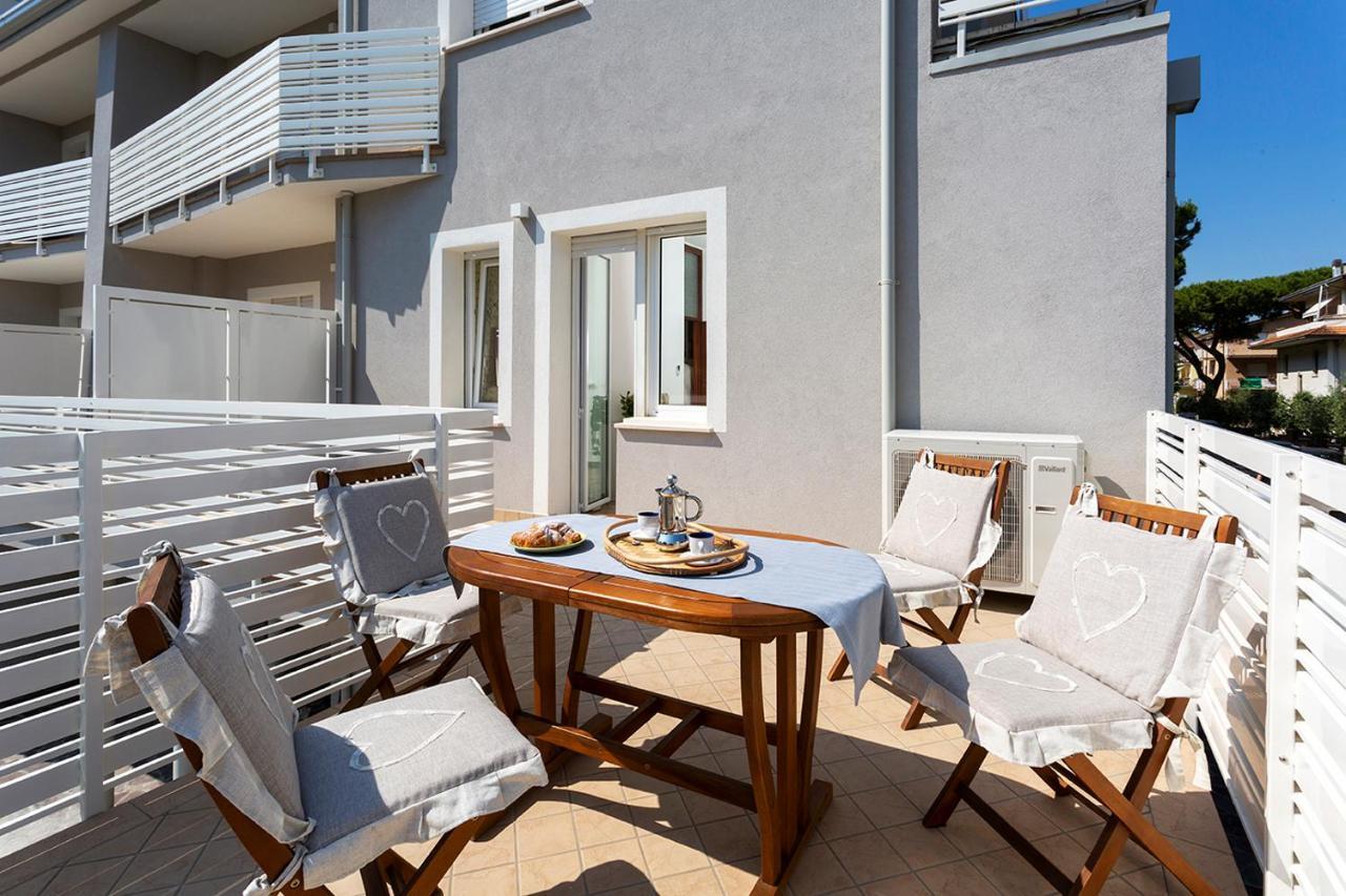 Appartamenti Villa Miramare Rimini Eksteriør bilde