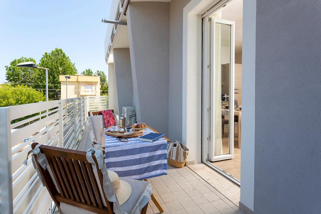 Appartamenti Villa Miramare Rimini Eksteriør bilde
