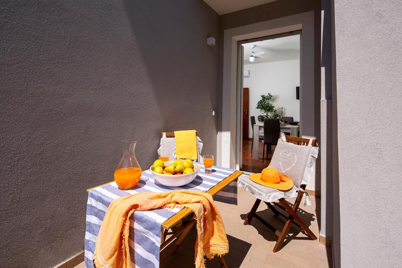 Appartamenti Villa Miramare Rimini Eksteriør bilde