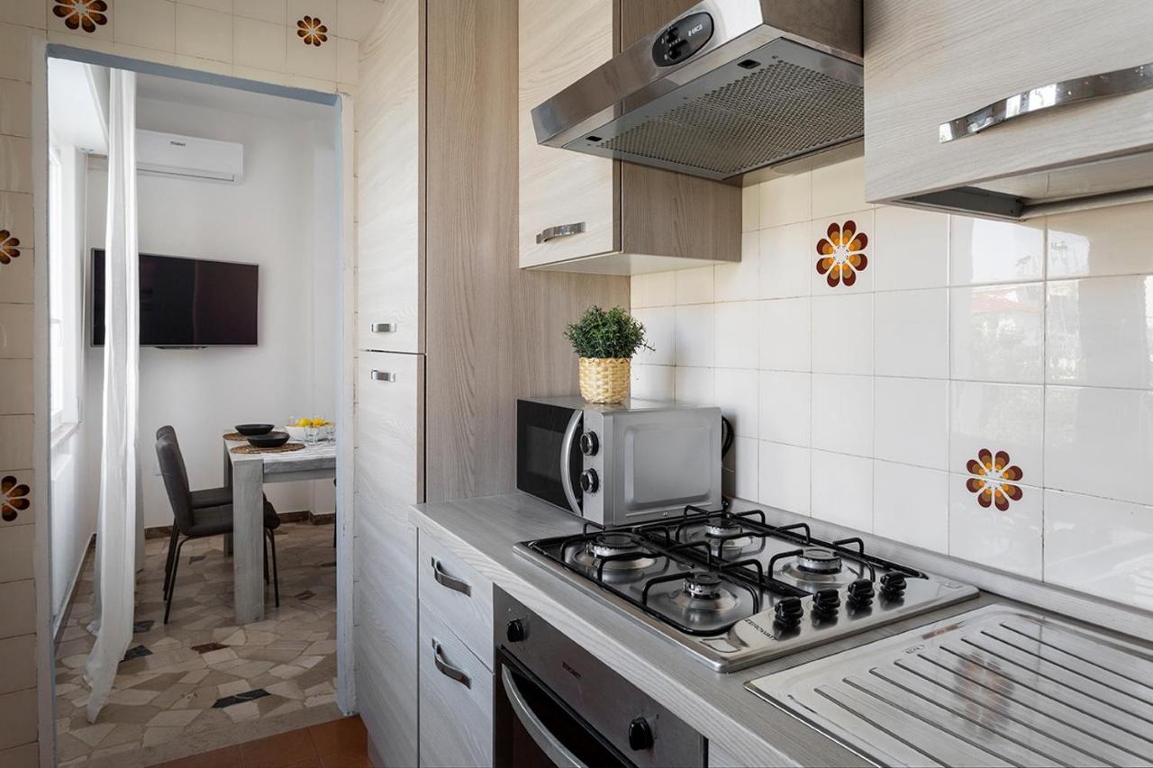 Appartamenti Villa Miramare Rimini Eksteriør bilde