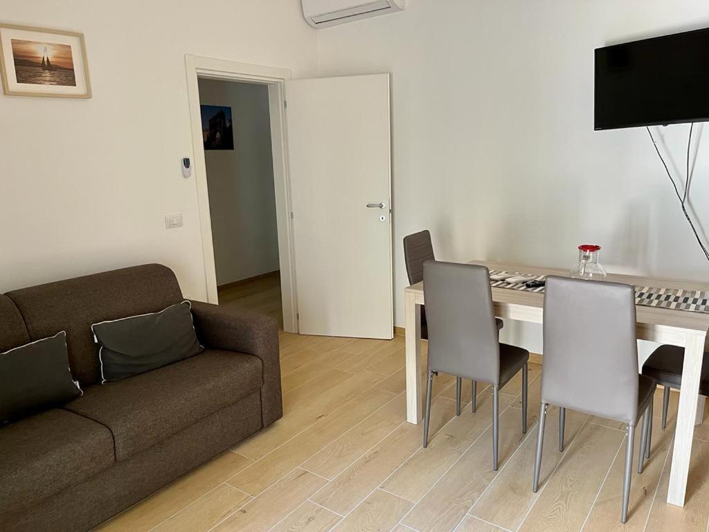Appartamenti Villa Miramare Rimini Eksteriør bilde